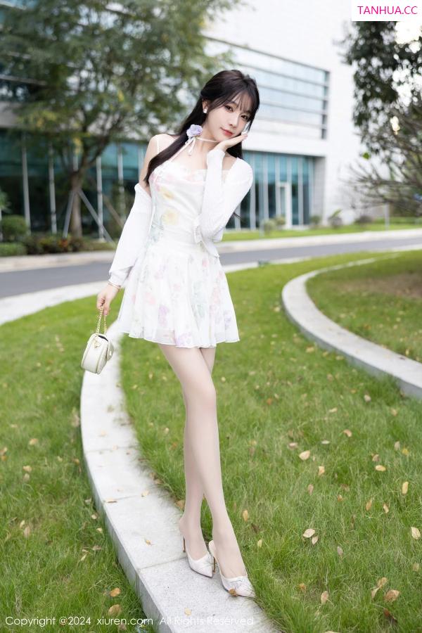 陈芝 芝芝Booty [XiuRen]高清写真图 2024.01.12 No.7959 徐莉芝Booty 清纯美腿第3张图片